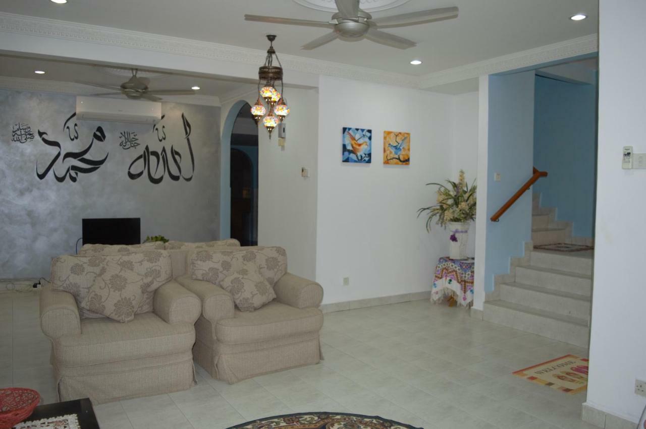 Gallery@7Homestay Шах Алам Екстериор снимка